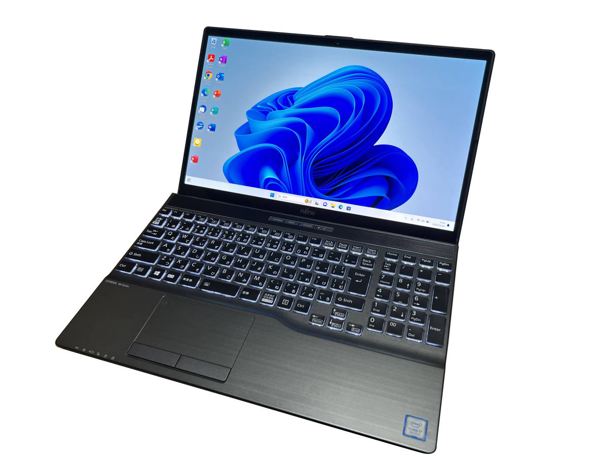 美品 高年式 第9世代最強Core i7-9750H メモリ16GB 美品 高年式 第9