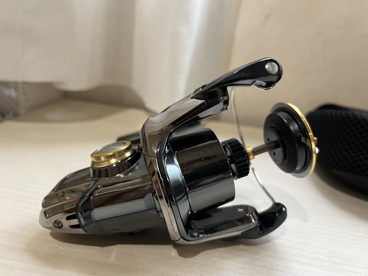 シマノ 14 ステラ C2500HGS ボディ 新品同様 【公式通販】
