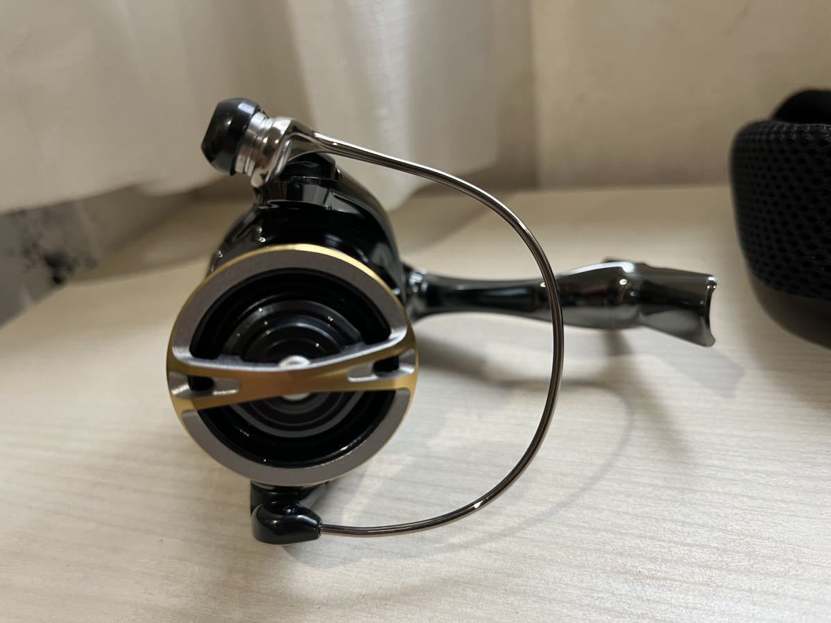 シマノ 14 ステラ C2500HGS ボディ 新品同様 【公式通販】