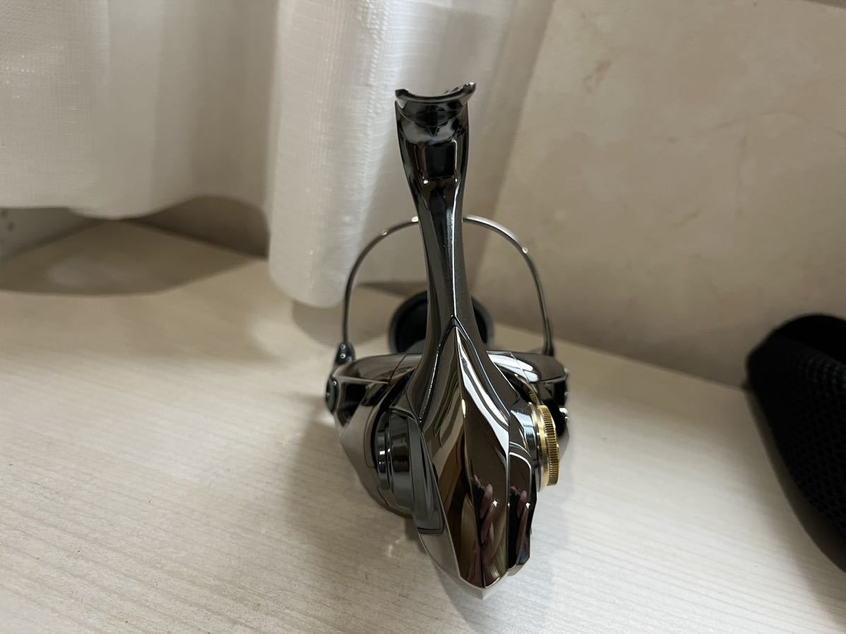 シマノ 14 ステラ C2500HGS ボディ 新品同様 【公式通販】