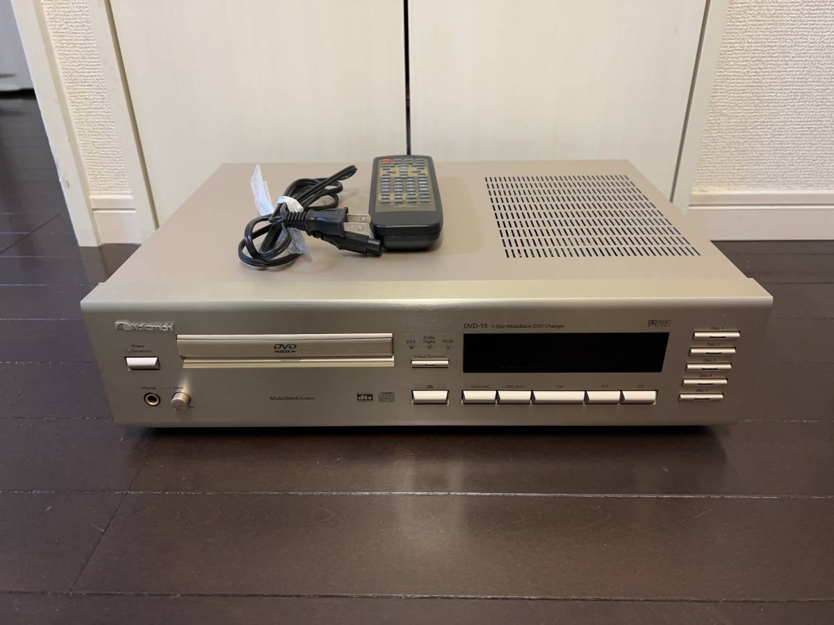 Nakamichi DVD-15 MusicBank DVD Changer ナカミチ Nakamichi DVD-15 |