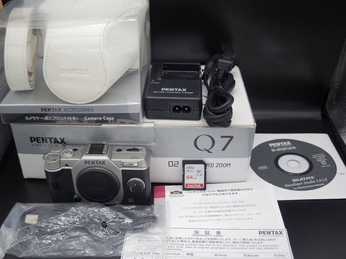 美品・レンズ3本】PENTAX Q7 トリプルレンズキット（おまけ本付）
