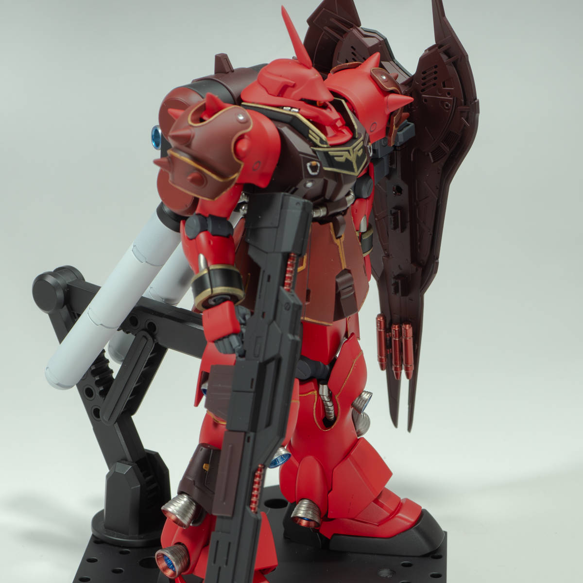 HG ギラ・ズール親衛隊機(フルフロンタル専用機) 全塗装完成品 改造 