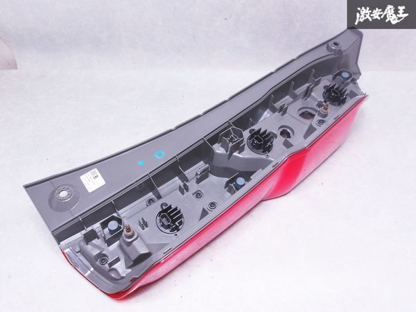 割れ無し!! ホンダ 純正 JF3 JF4 N-BOX Nボックス 前期 LED テール