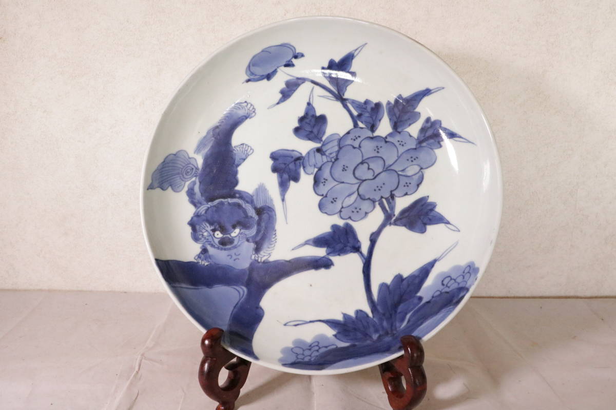 伊万里焼 58 古伊万里 染付獅子牡丹図皿 大明成化年製