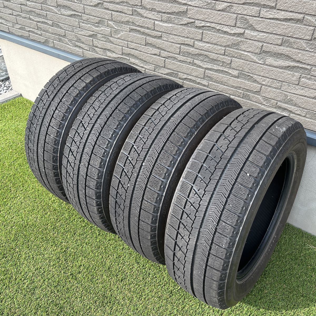 □溝有り□19年製□ブリヂストン□ブリザック VRX□205/60R16□4本