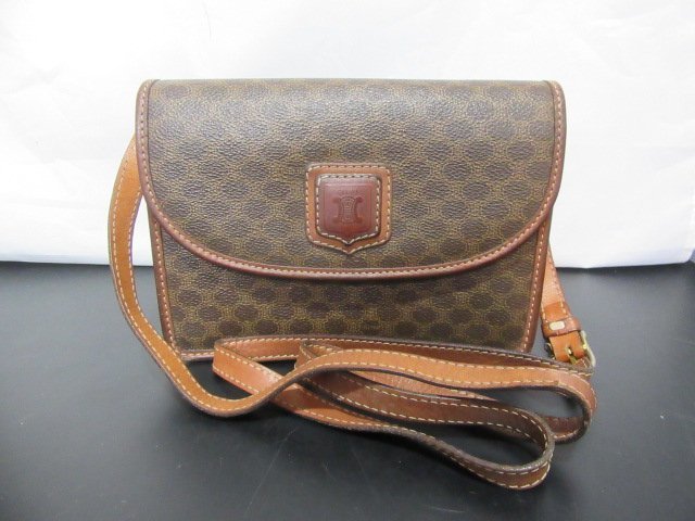 ◆CELINE セリーヌ マカダム柄 ショルダーバッグ 斜めかけ かばん ブラウン系　中古◆3708
