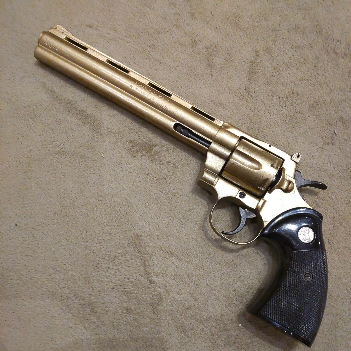 コクサイ　コルトパイソンハンター