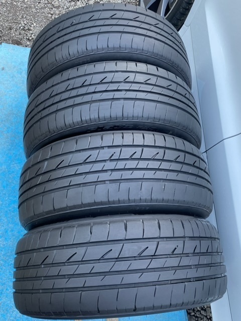 ブリヂストン 225⁄45R18 REGNO 225⁄45R18 225／45r18 レグノ 4本の通販 0