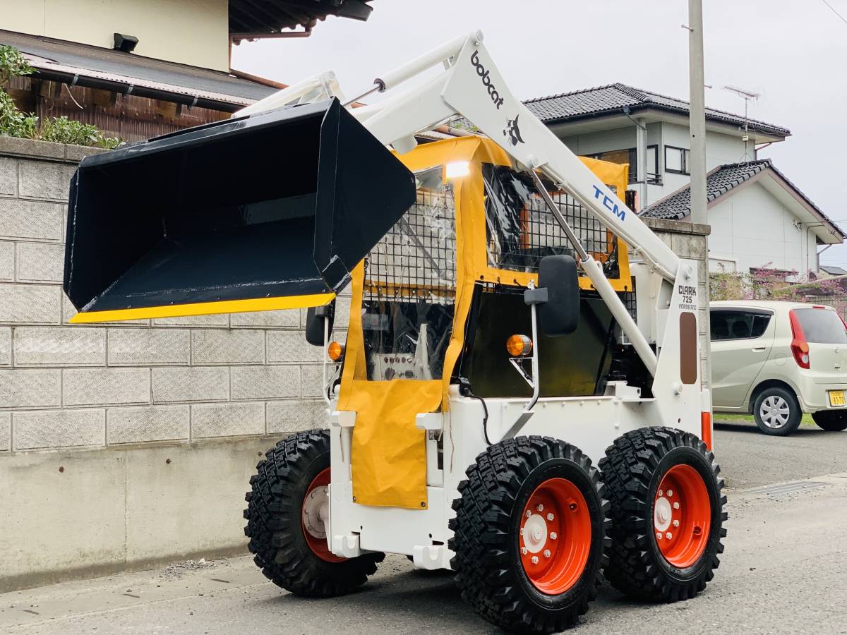 TCM BOBCAT ボブキャット 725 676時間 スキッドステアローダー ミニ