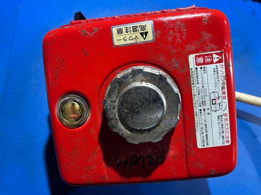 ガソリンエンジン　動噴　部品　パーツ　ヤンマー　GA120燃料タンク　燃料コック付きタイプ　　タンク内サビなし