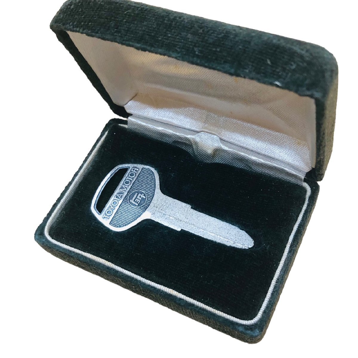 TOYOTA 記念キー Sv1000 アンティーク 10.8ｇトヨタ 純銀 カギ 1972