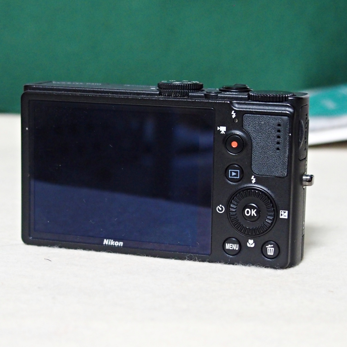NIKON COOLPIX P310 ブラック 実写確認済み 【公式通販】
