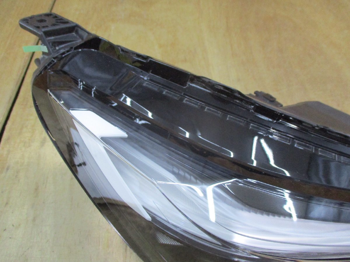 即決 ヴェゼル RV3 LED 右ヘッドライト 純正 STANLEY W5884 刻印:J2 