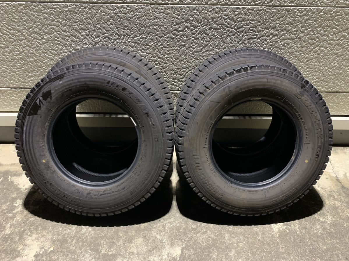 ブリヂストン VL10 中古品 2022年製 195/80R15 107/105N LT 4本セット