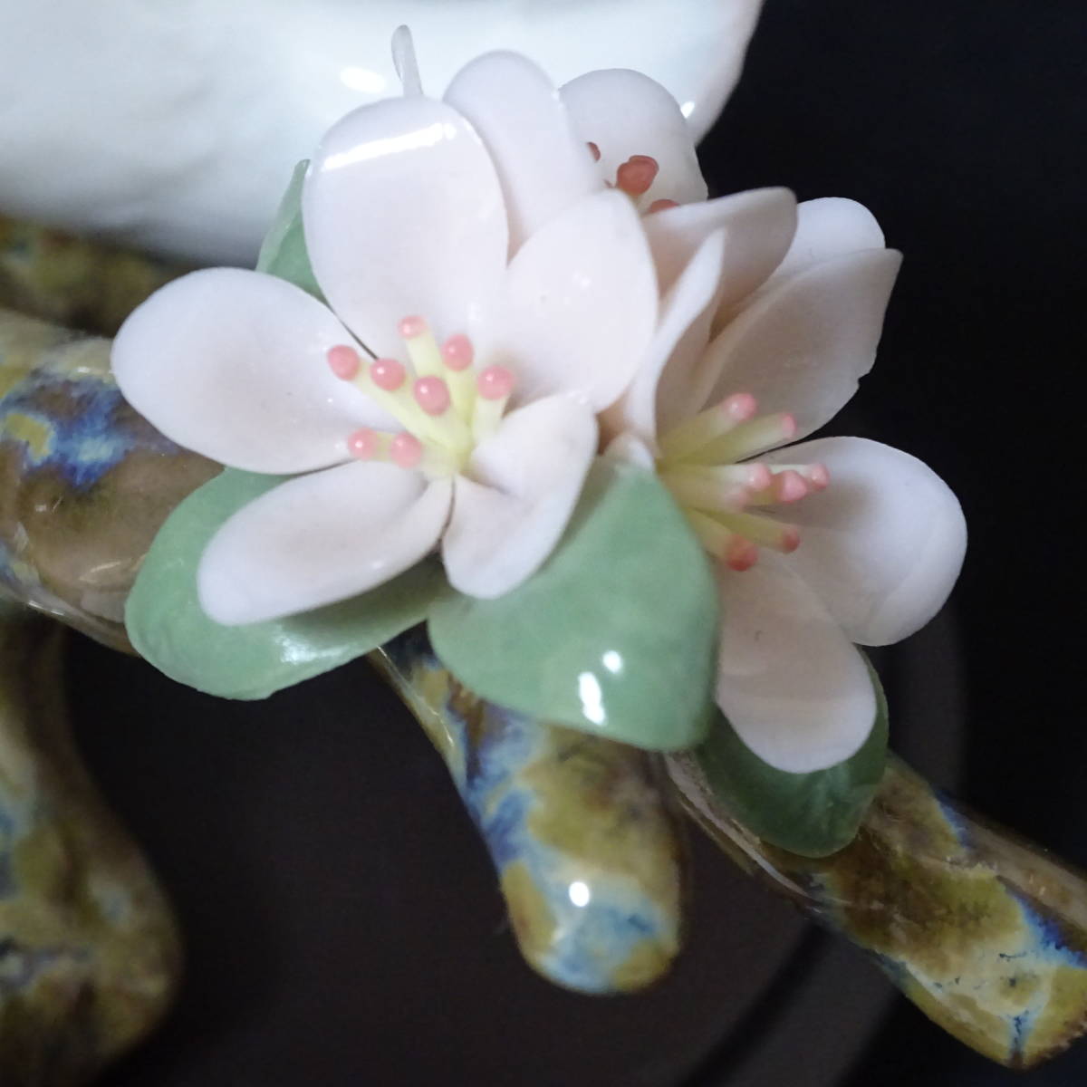 2202152/102/mrrz】箱付き LLADRO リヤドロ 8422/桜の唄 鳥 フィギュ