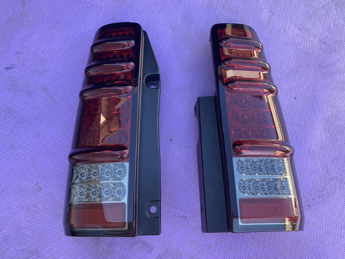 美品　ジムニー　JB23 LEDテールランプ エムブロ スモーク テールライト 