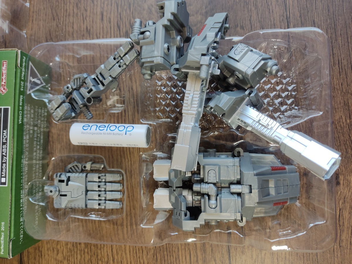 トランスフォーマー非正規アップグレードパーツPerfect Effect PC-09(コンバイナーウォーズ／ユナイトウォリアーズブルーティカス用)  TF非正規パーツレビューSSジェットパワーオプをアップグレード！ DNA Design DK-11 