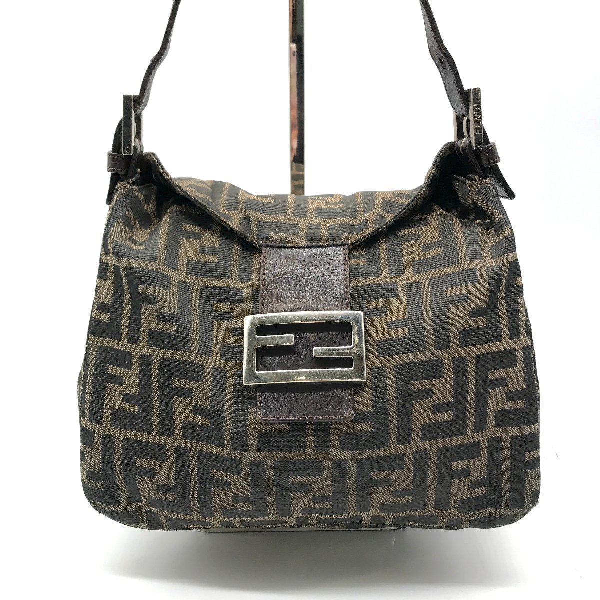 1円 [超美品] FENDI フェンディ ズッカ柄 メッセンジャーバッグ FF