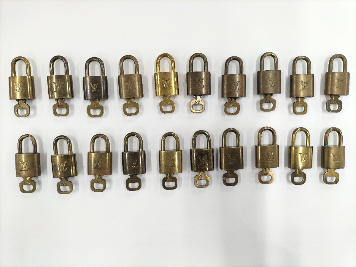LOUIS ○ルイヴィトン LOUIS VUITTON 20個セット 同型 カデナ