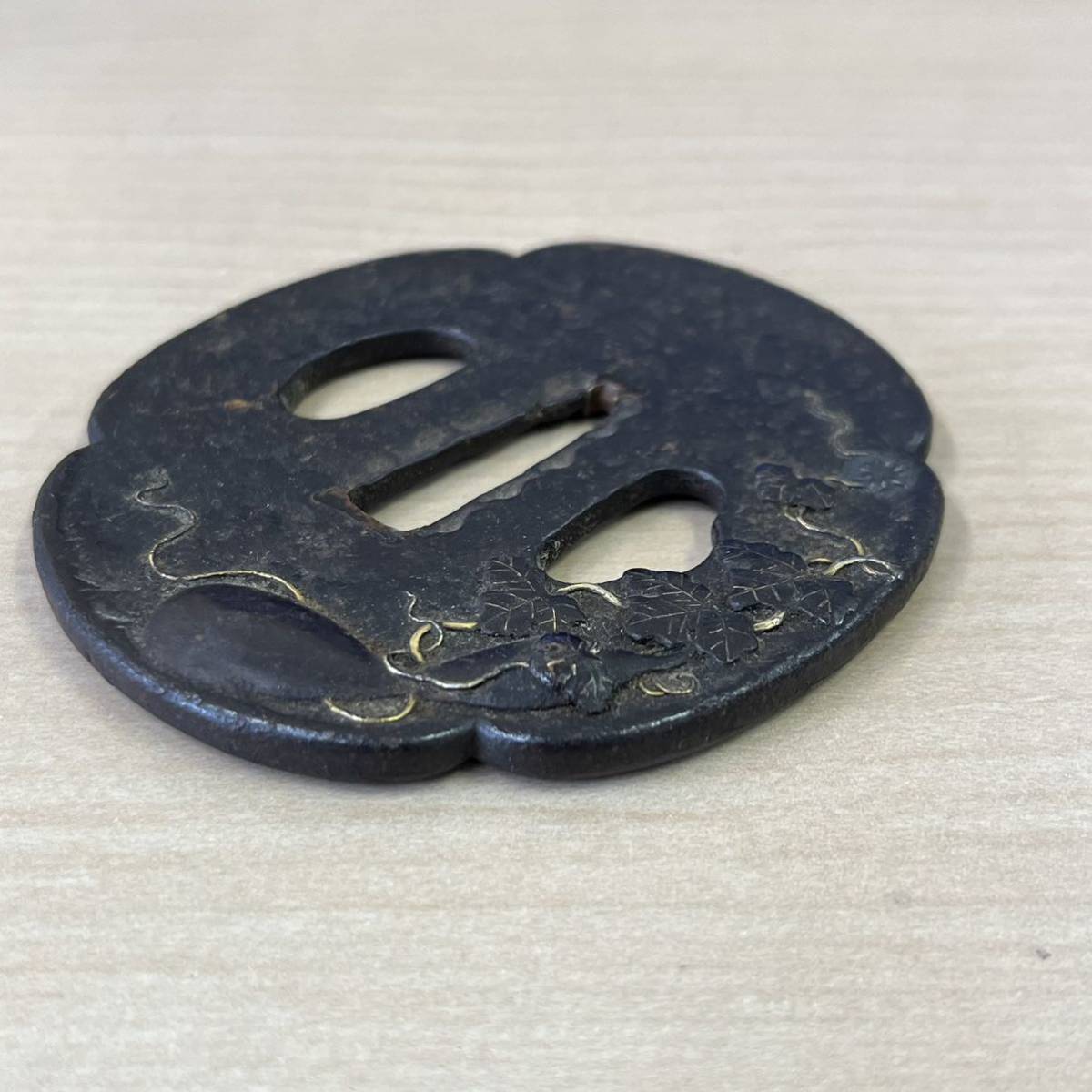 刀鍔 鐔 若芝 在銘 骨董 アンティーク 時代物 刀装具 日本刀 刀鍔 鐔