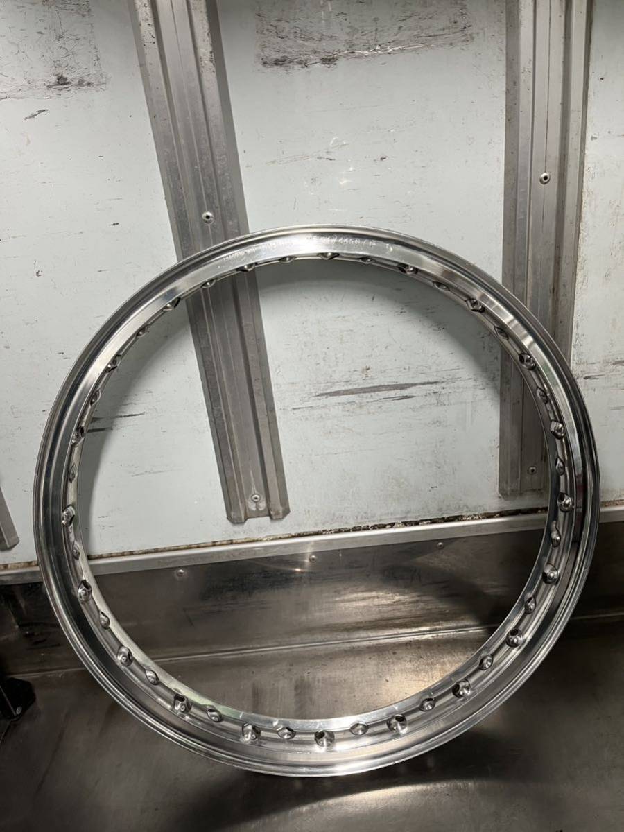 2，50－19／40インチ ボラーニ スポークホイール borrani 40穴