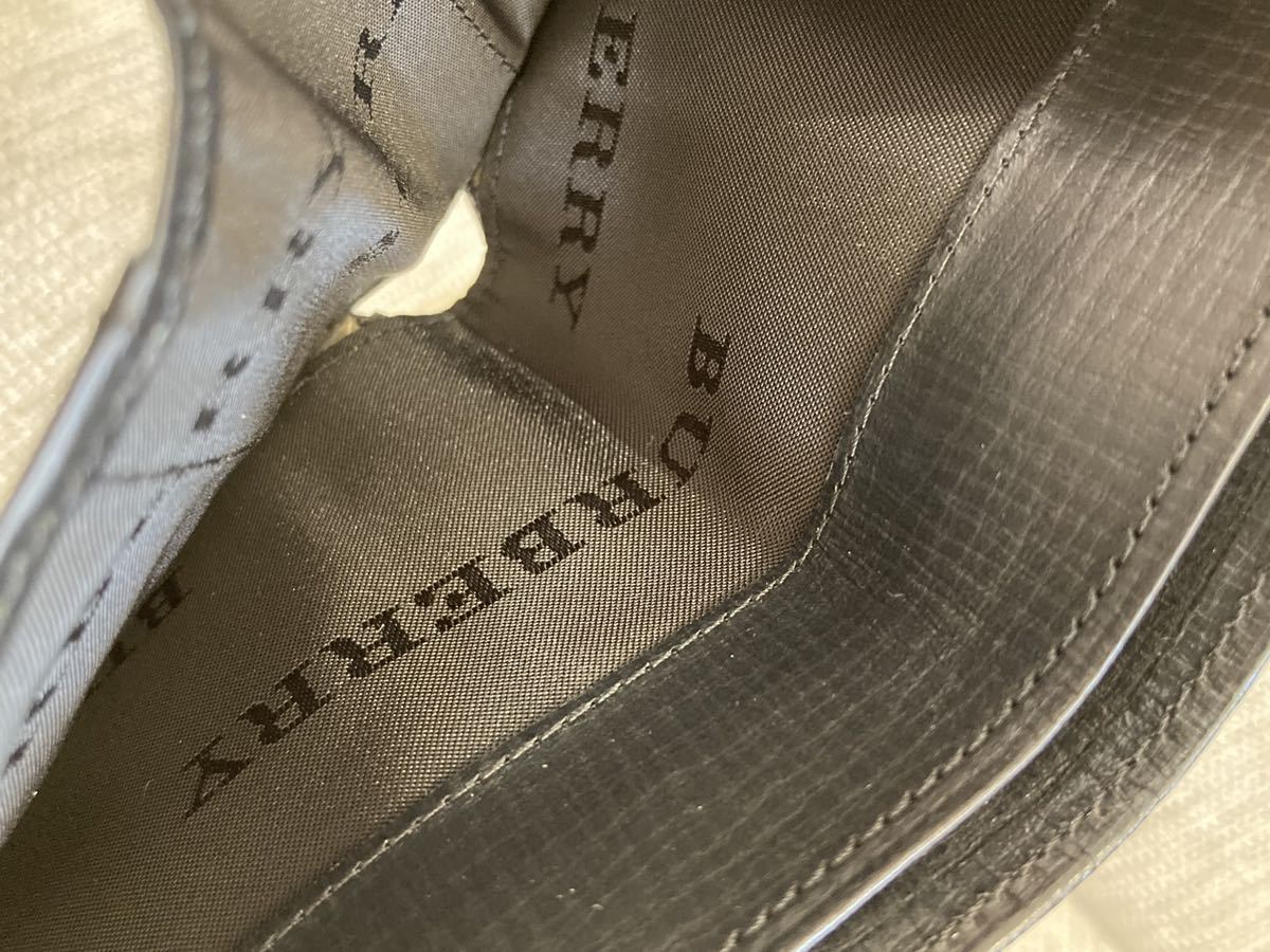 【美品】バーバリー BURBERRY シャドーチェック ノバチェック 牛革 二つ折り財布 札入れ カード入れ ブラック 日本製
