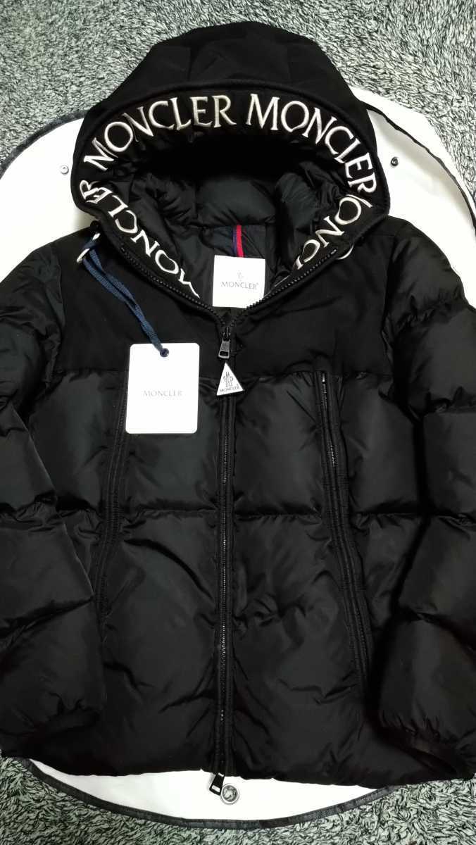 MONCLER MONTCLA GIUBBOTTO JACKET