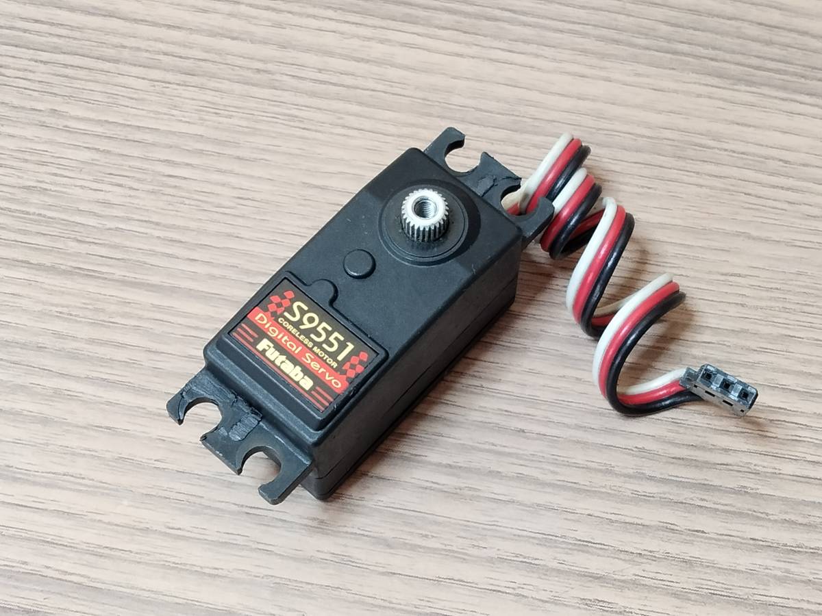 フタバ　S9551 デジタル　ロープロ　サーボ　　トルク:8.8kg　　速度:0.11sec　　検索　10PX 7PX 4PM