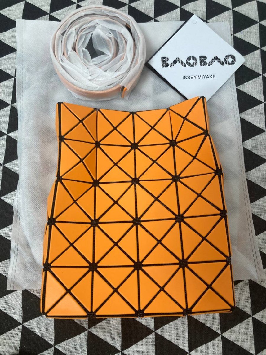 【2026，送料無料】 BAO BAO ISSEY MIYAKE バオバオイッセイミヤケ トートバッグ レディース メンズ PVC オレンジ JN 2(その他)｜売買されたオークション情報、yahooの商品情報をアーカイブ公開 - オークファン その他