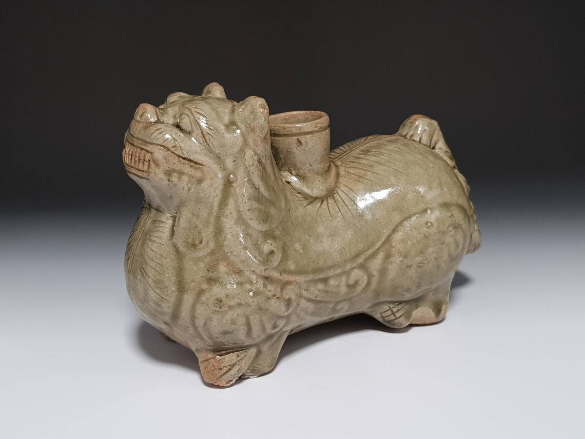 ● 幅 約 19.7cm ライオンの形が素敵な 時代唐物 古青磁 獅子形 書道具・晋代 発掘品 出土品 古窯 祭器 書道具 書画道具 文房具 ●