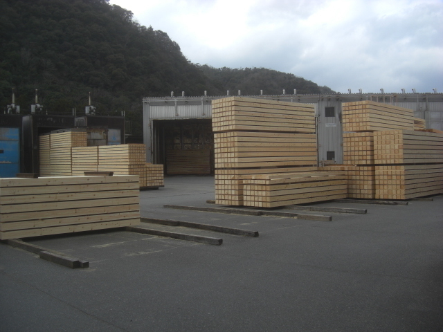 本物保証，格安 檜 柱 一等 人工乾燥 4面 プレーナー 2M×90mm×90mm 2本組