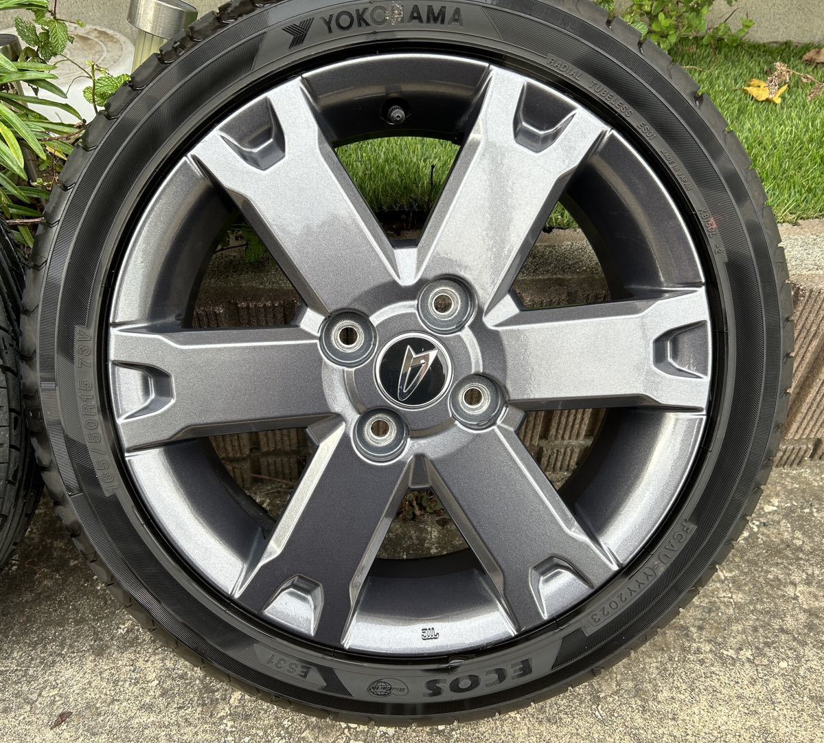 ダイハツ純正 タフト タント ガンメタ ガリ傷なし 走行5000km 美品 165