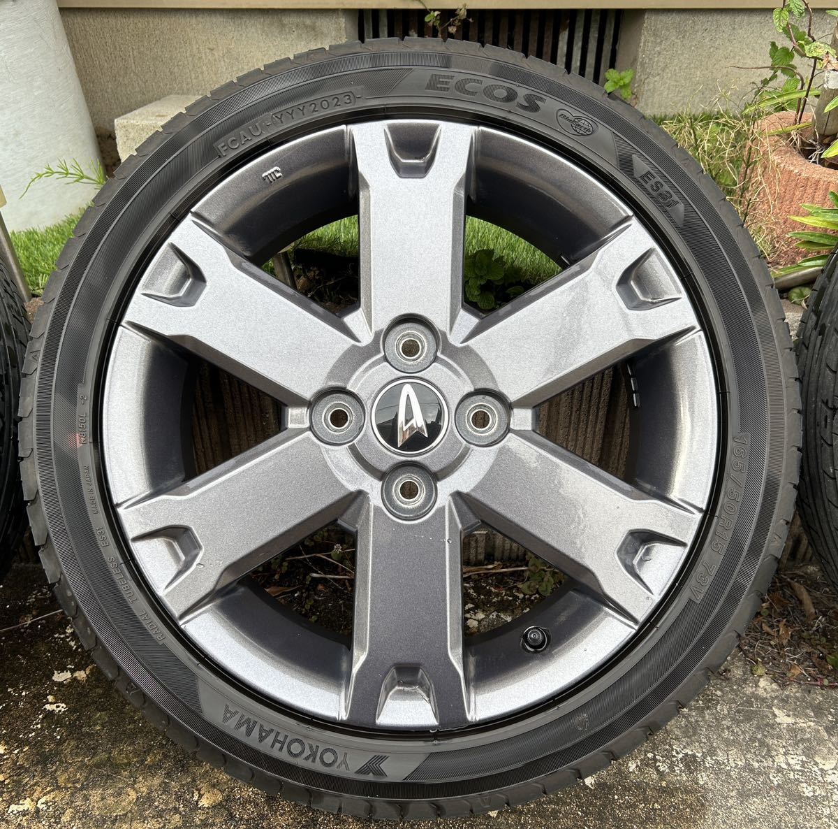 たこやき　タフト　純正 15インチホイール　　グレー② たこやき タフト 純正 15インチホイール グレー② ダイハツ（DAIHATSU