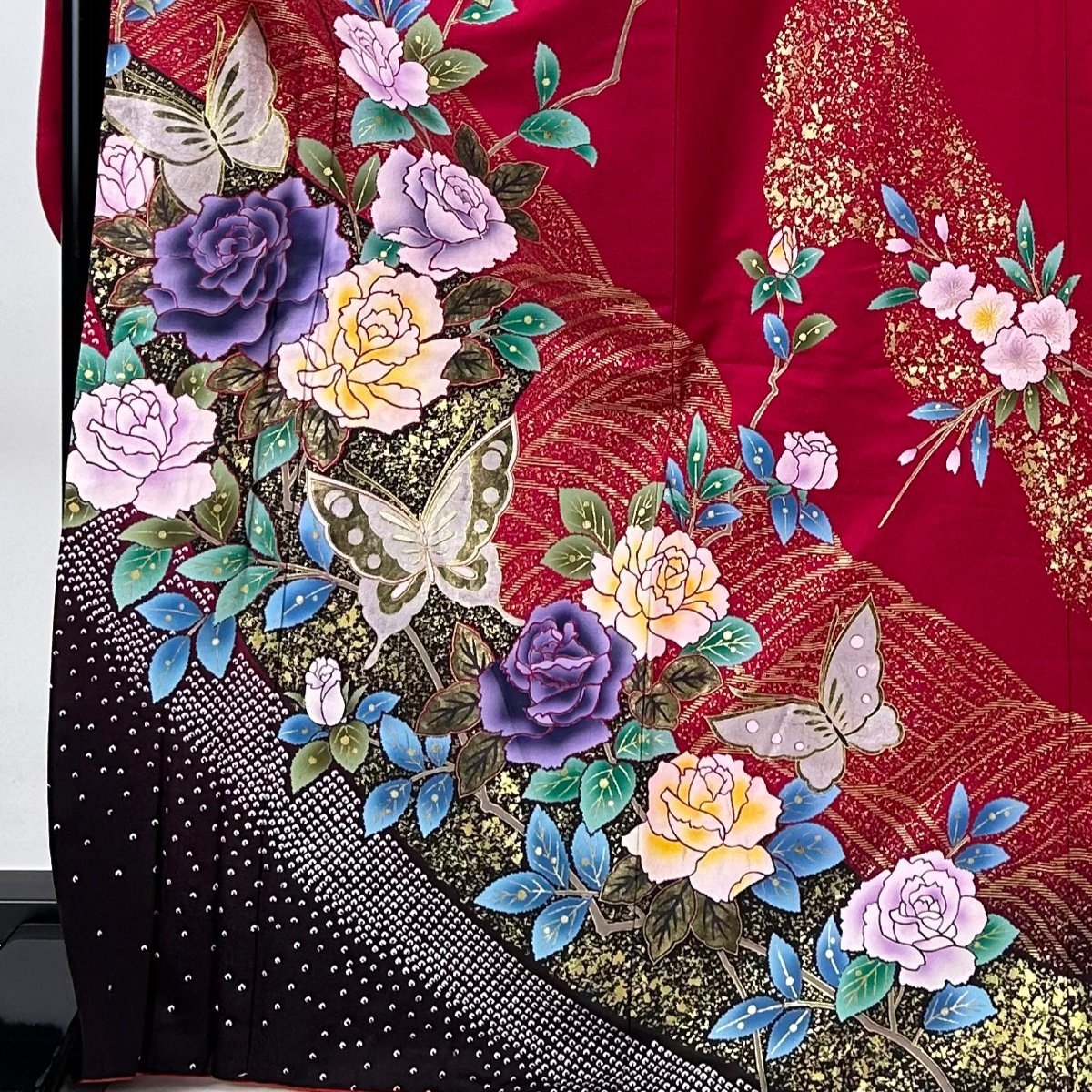 振袖 身丈168cm 裄丈71cm L 袷 薔薇 蝶 金銀彩 染め分け 濃ピンク 正絹