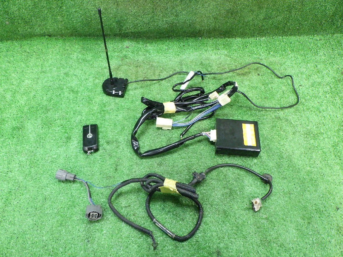 トヨタ アクア NHP10 純正 エンジンスターター/エンスタ ハーネス付  