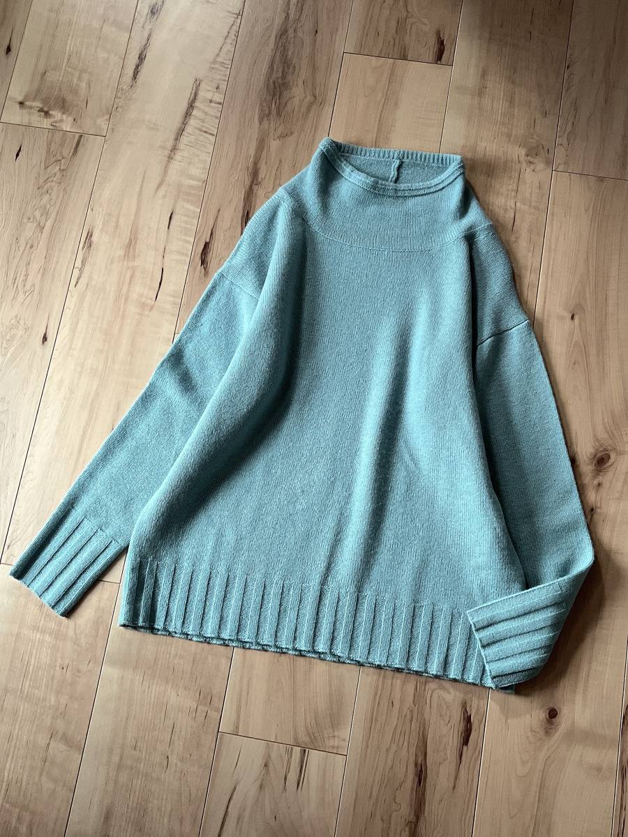 HUMAN　WOMAN　ヒューマンウーマン　ゆったりサイズM　☆　羊毛・カシミヤミックス　水色系ニット・セーター⑤