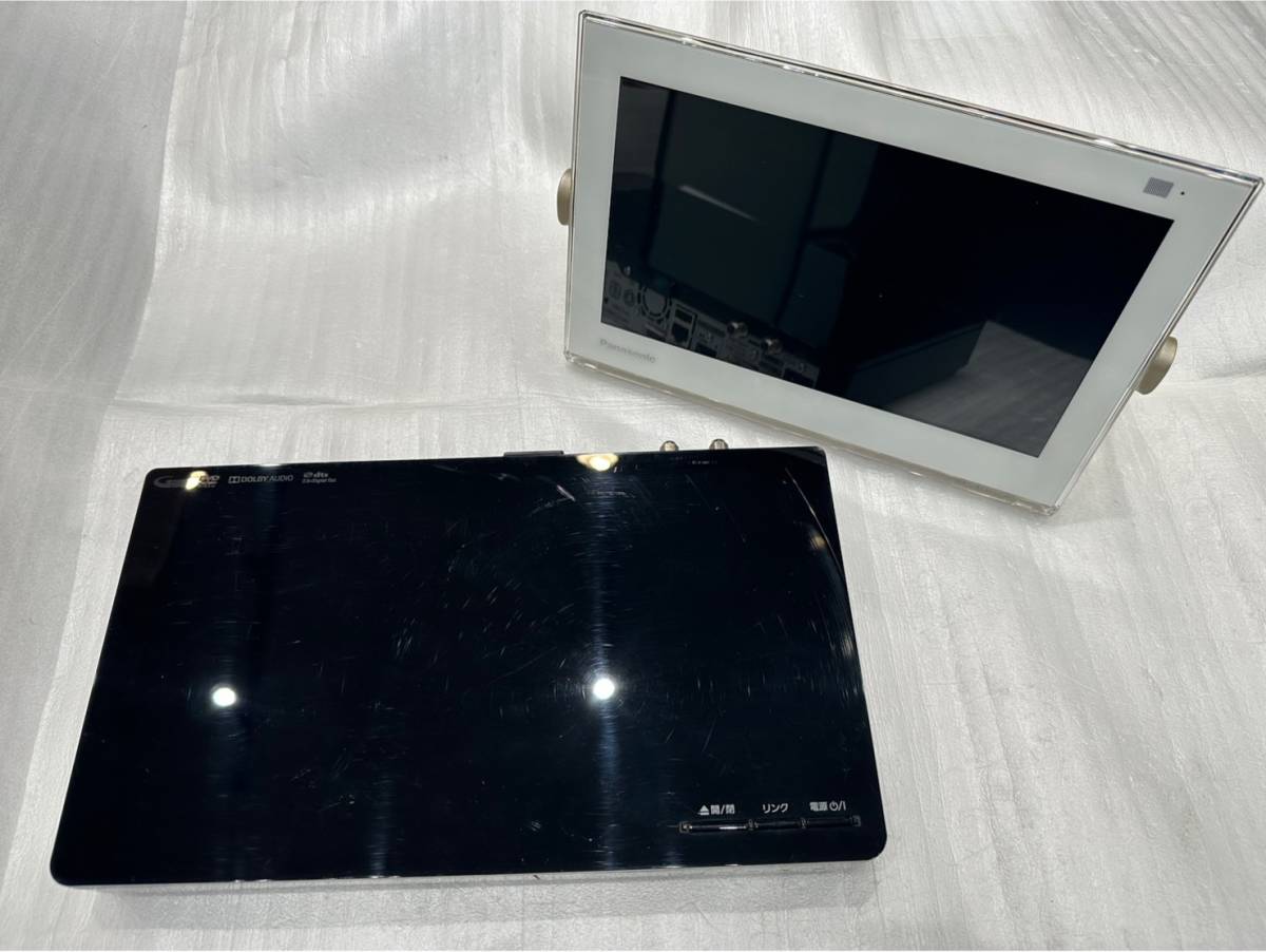 Panasonic】 UN-10TD6-W 10V型 ポータブル地上・BS・110度CS 防水