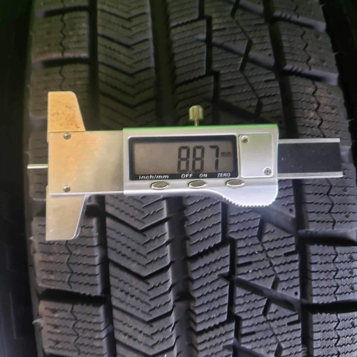 6065】☆【送料無料】☆ 175/70R14 4本セット冬タイヤBRIDGESTONE