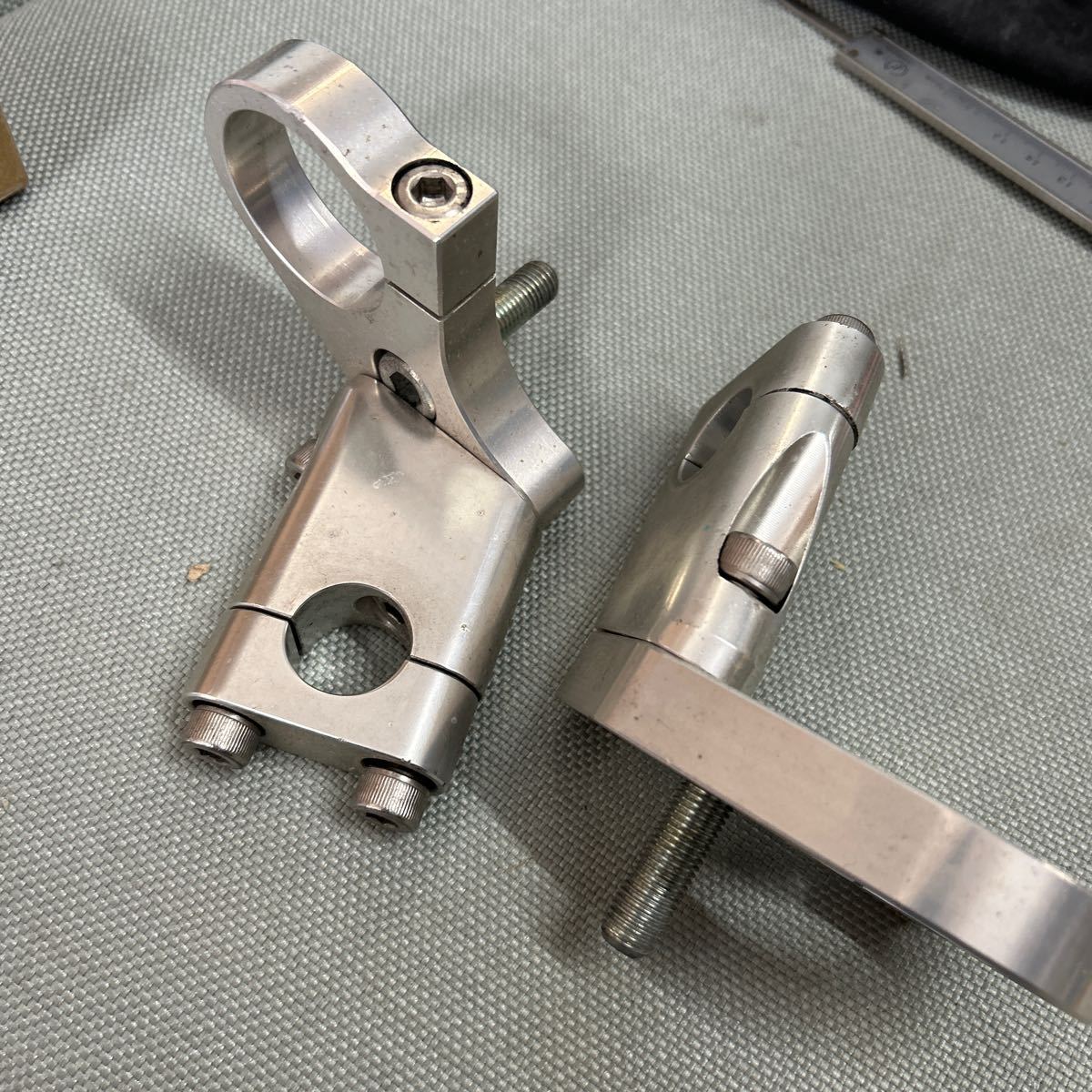 たかさん専用 シルバー プルバック ハンドルクランプ ハンドルポスト 22.2mm アルミ