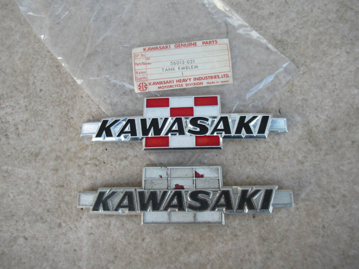 カワサキ タンクエンブレム 純正 2枚セット 当時物 KAWASAKI 56013-021