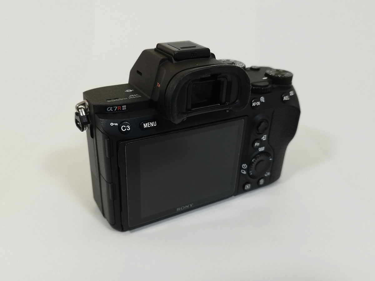SONY α7RⅢ（ILCE-7RM3）高画素4240万画素フルサイズ・ミラーレス 総 