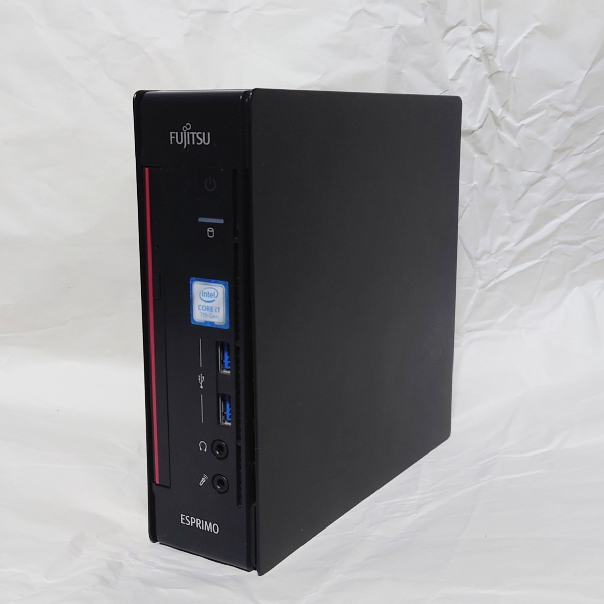 FUJISTU 富士通 ESPRIMO Q556/R Core i7-7700T メモリ16GB SSD250GB