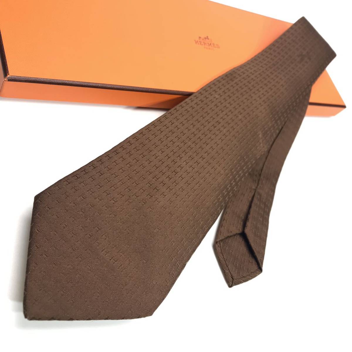 ☆人気☆HERMES エルメス ファソネ H織りタイ 9CM ネクタイ カーキ
