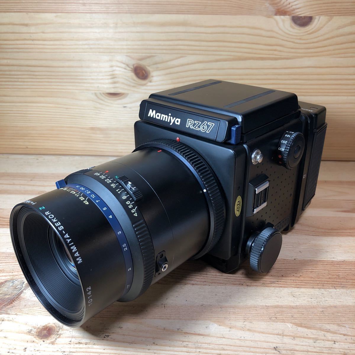 Mamiya RZ67 180mm + Pro II Z Sekor - Professional with Lens f⁄4.5