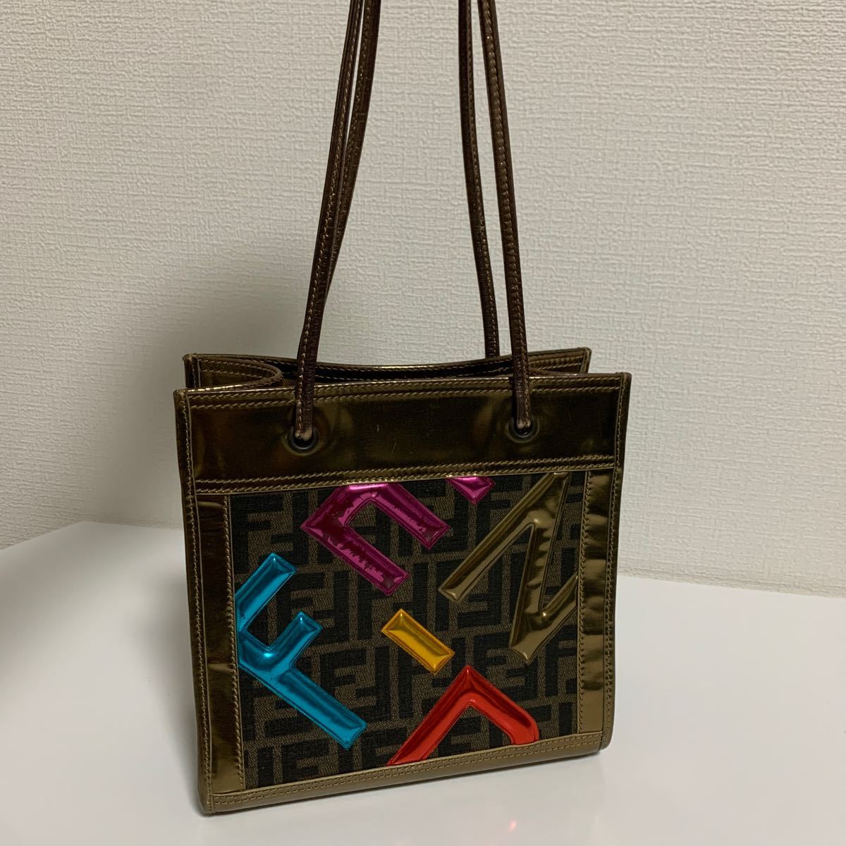 希少 良品 FENDI フェンディ ズッカ柄 ビニール レザー ハンドバッグ 