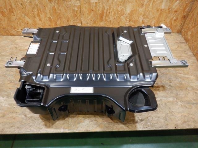 【山形 酒田発】中古 フィット DAA-GP1 ハイブリッドバッテリー 純正 115，782km panasonic 1E100-RBJ-013 ジャンク品 ◆個人宅宛不可◆