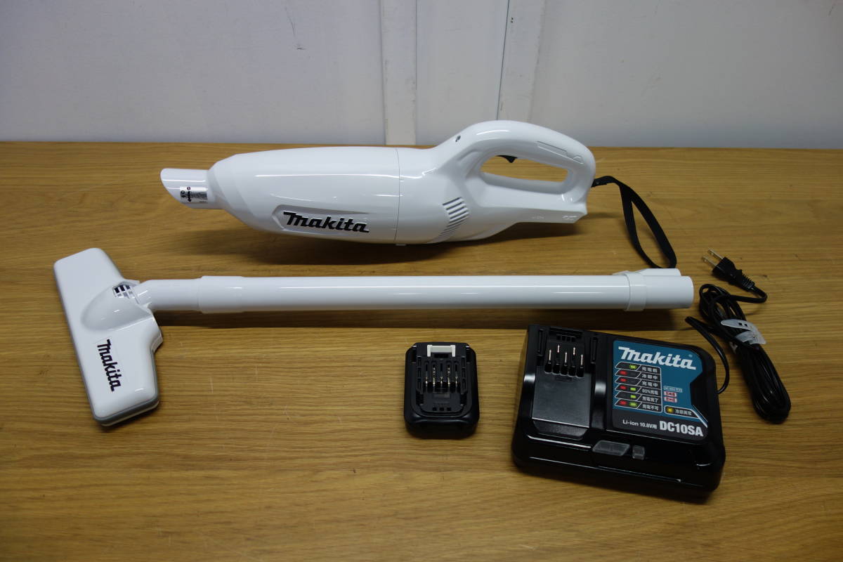 マキタ充電式クリーナーCL106FD バッテリー、充電器付 Makita マキタ