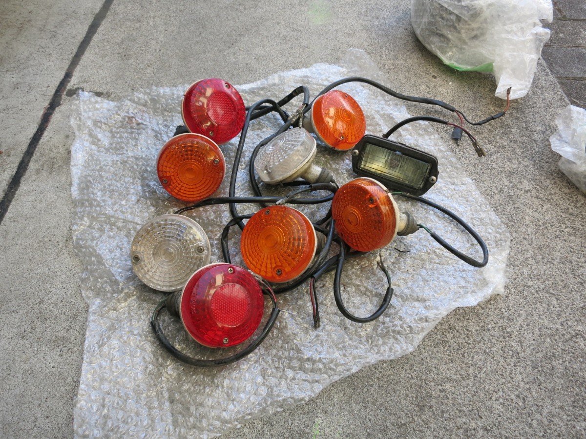 スズキ　SJ10 ジムニー　ウィンカー　車幅灯　テールランプ、バックランプ