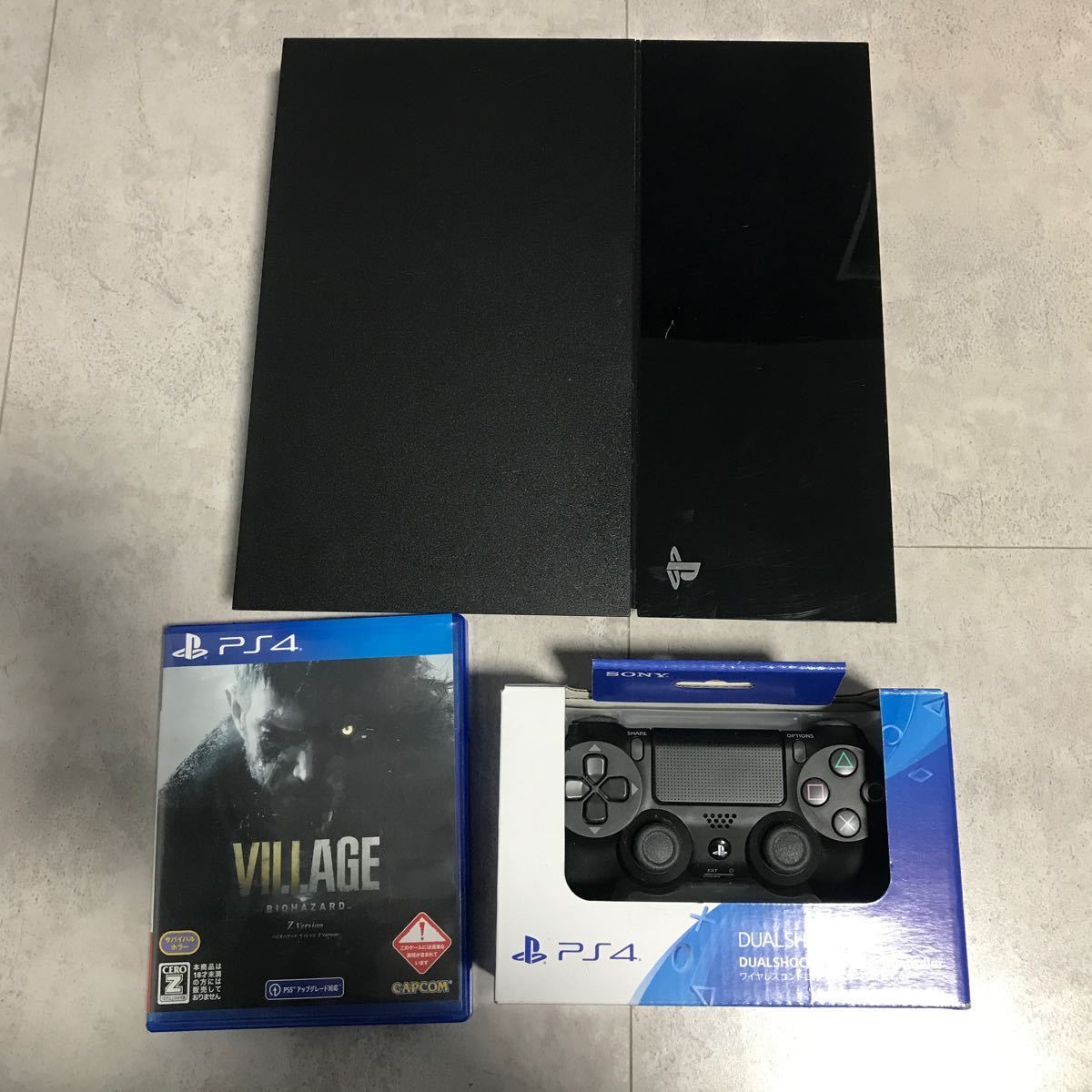 【お買い得，新作登場】 PS4本体 プレステ4 ジェット ブラック BLACK コントローラー バイオハザードソフト付き(PS4本体)｜売買されたオークション情報、yahooの商品情報をアーカイブ公開 - オークファン PS4本体